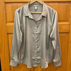 H&M satiny women’s dress shirt